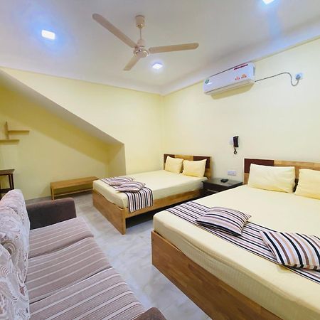 Sparkling Resort Kataragama Buitenkant foto