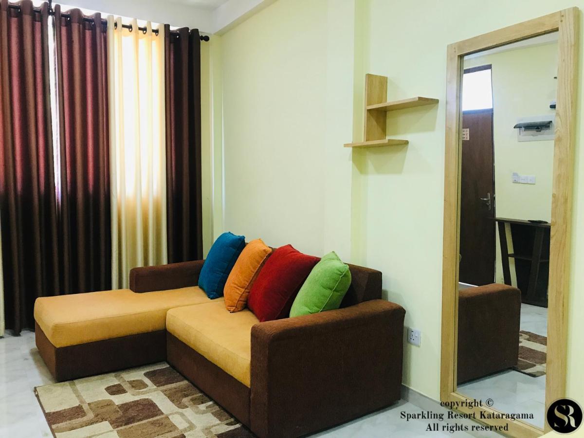 Sparkling Resort Kataragama Buitenkant foto