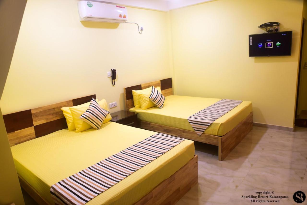 Sparkling Resort Kataragama Buitenkant foto