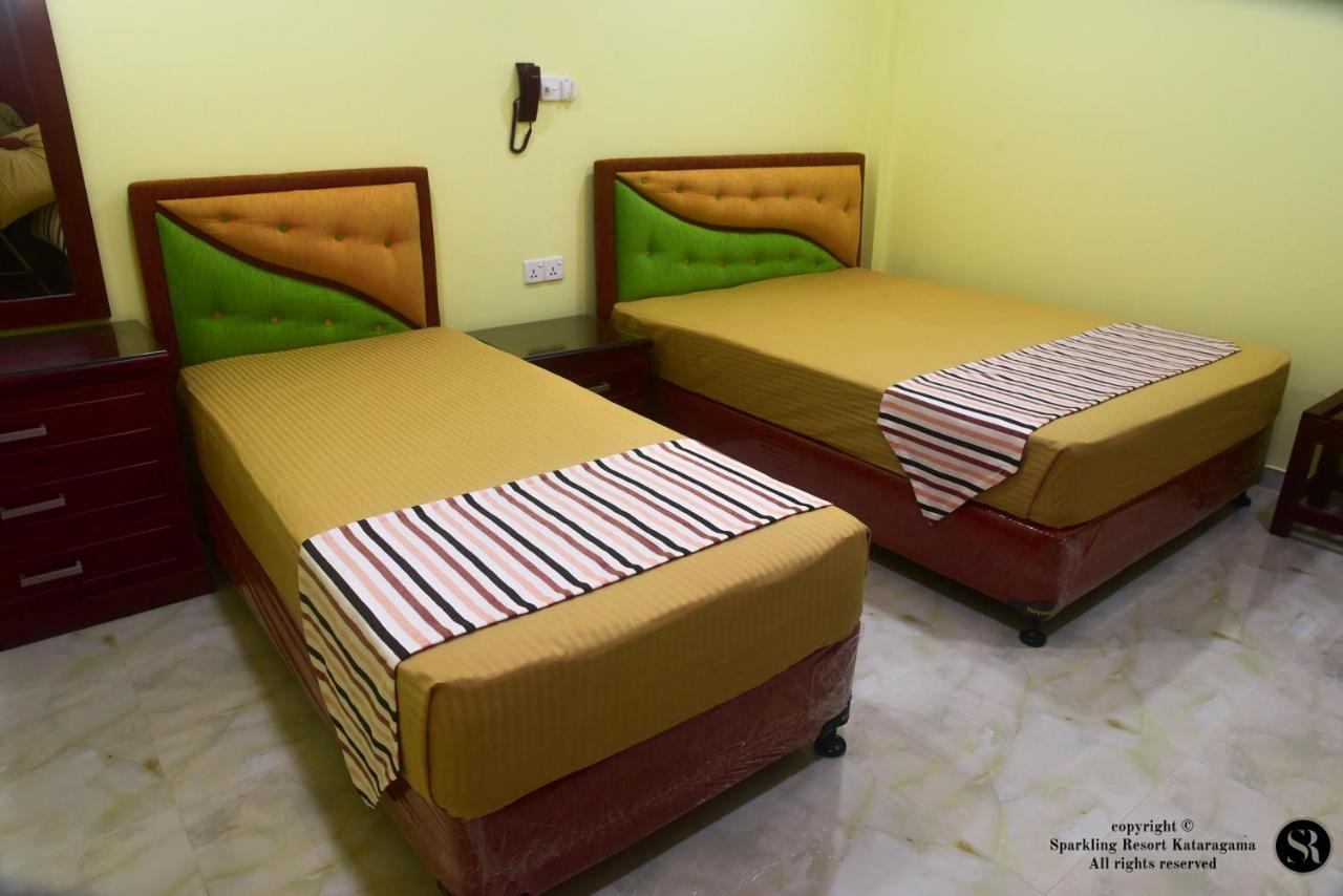 Sparkling Resort Kataragama Buitenkant foto