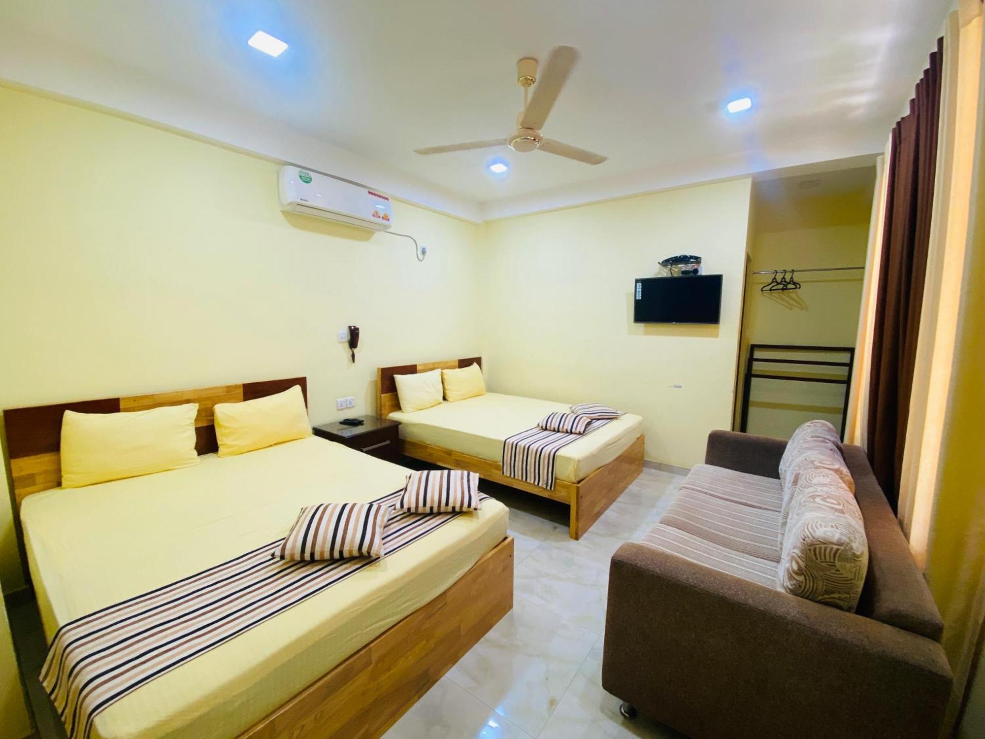 Sparkling Resort Kataragama Buitenkant foto