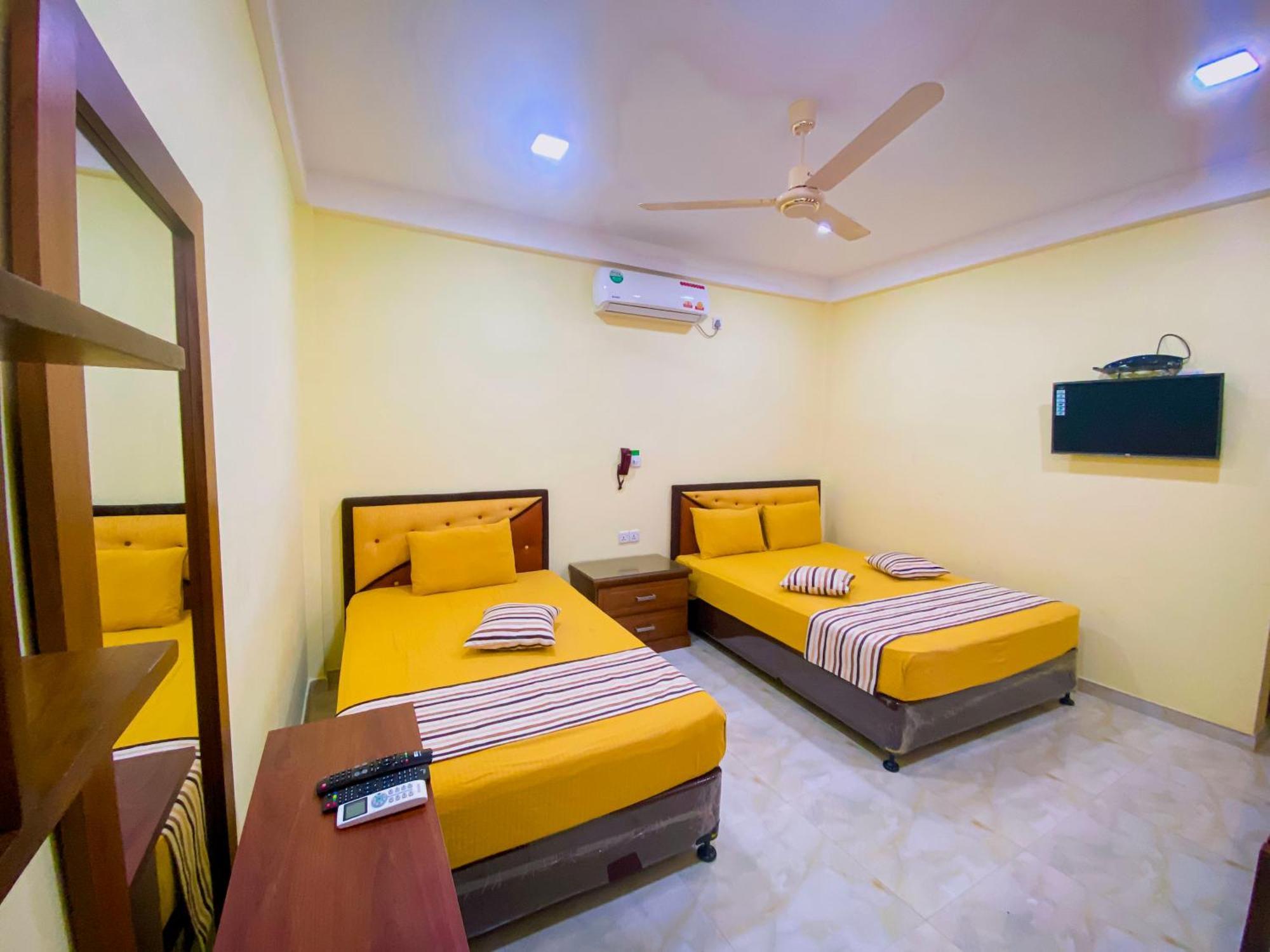Sparkling Resort Kataragama Buitenkant foto