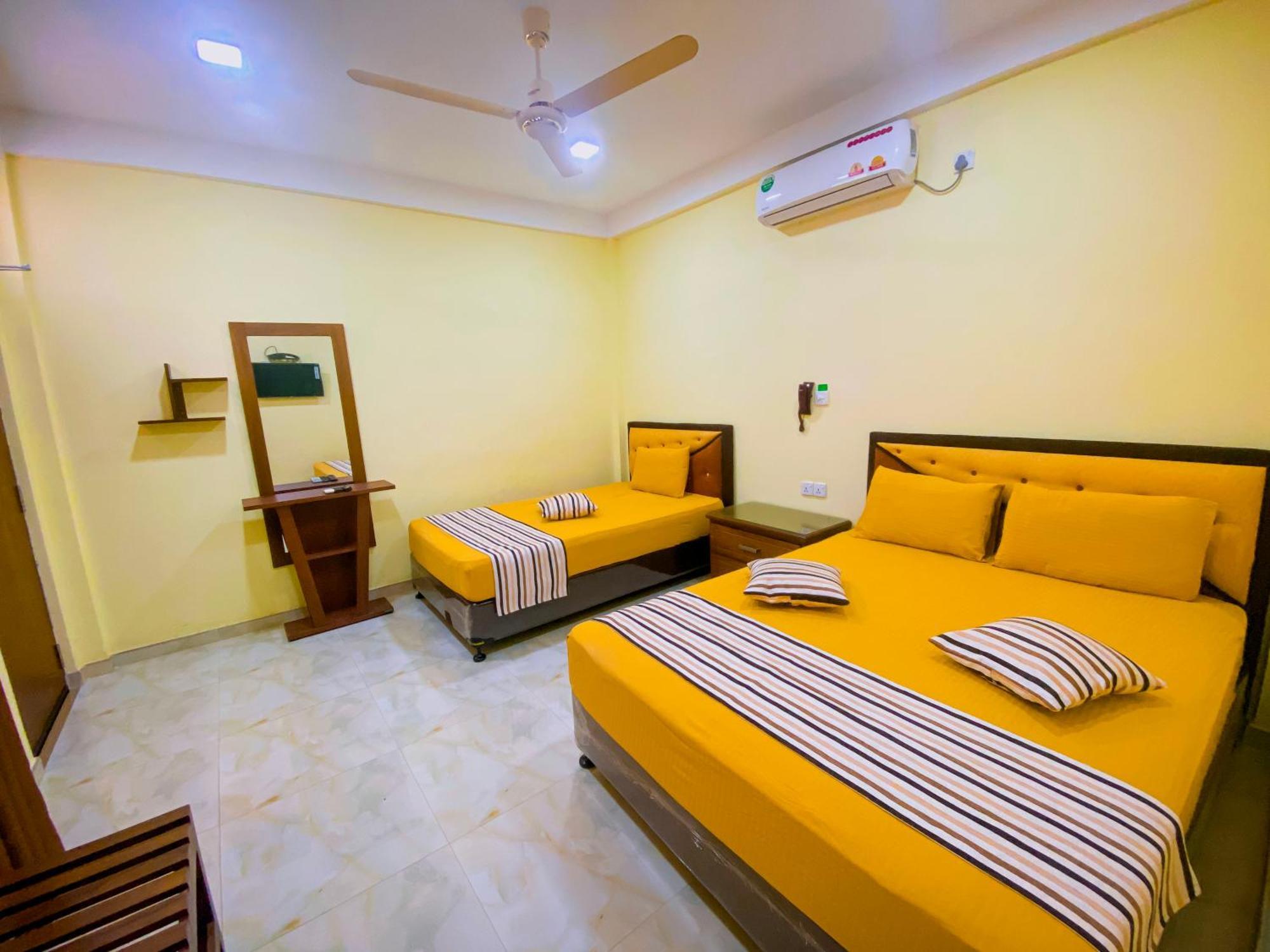 Sparkling Resort Kataragama Buitenkant foto